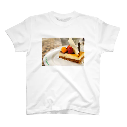 マラッカのケーキと景色両面Tシャツ スタンダードTシャツ