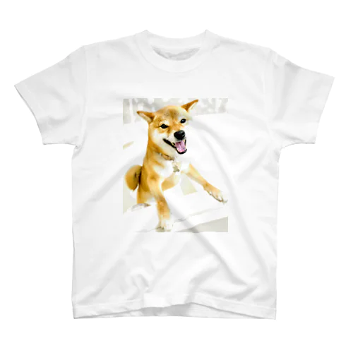 にっこり微笑み柴犬 Regular Fit T-Shirt