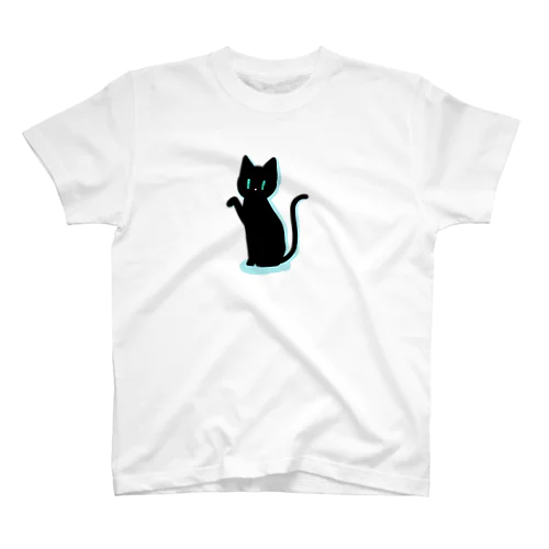 くろねこ Regular Fit T-Shirt