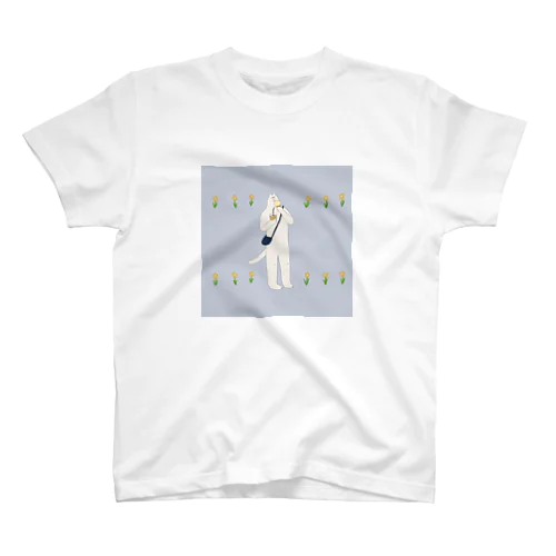 白い生き物 Regular Fit T-Shirt