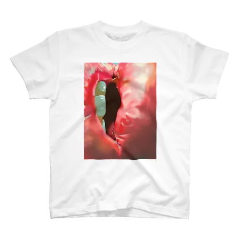 love me lip Regular Fit T-Shirt