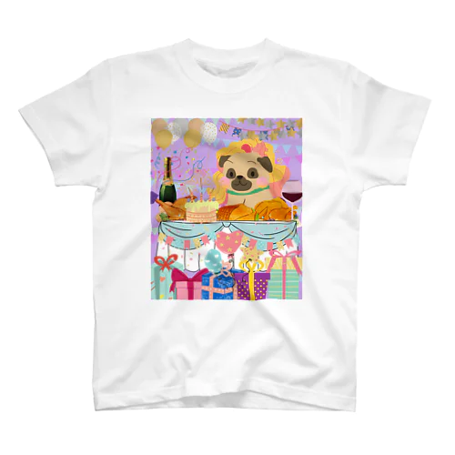 Dog in a wig at a feast! スタンダードTシャツ