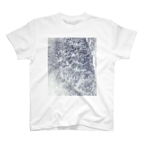 雪深い山道 Regular Fit T-Shirt