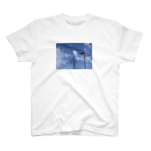 鉄塔のある空 Regular Fit T-Shirt