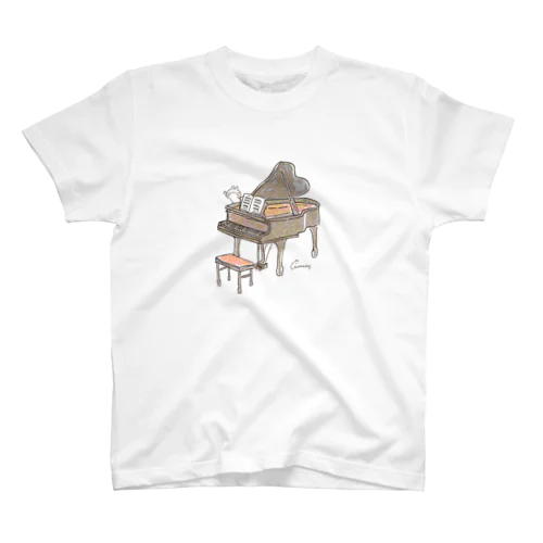 ピアノとうさぎ Regular Fit T-Shirt