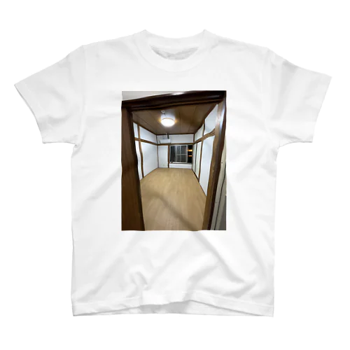 前の家ver.2 (片付け済) Regular Fit T-Shirt
