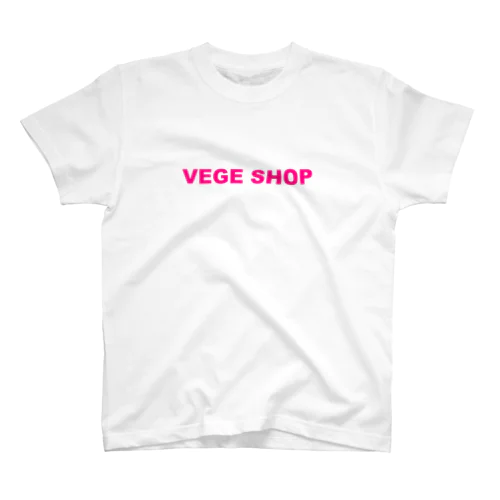 VEGE SHOP ピンク文字 Regular Fit T-Shirt