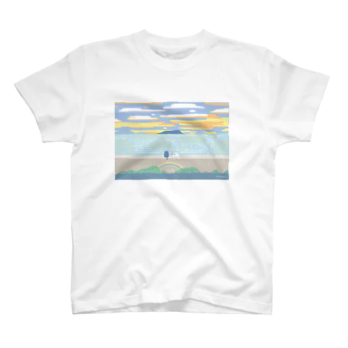 六島浜醸造所前の景色 スタンダードTシャツ