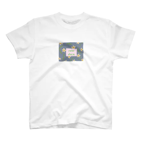 calm downしようねグッズ Regular Fit T-Shirt