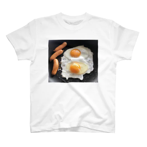 目玉焼きとウインナー スタンダードTシャツ