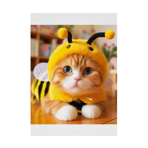 ミツバチ🐝のコスプレをした🐱にゃんこ🐾 Stickable Poster