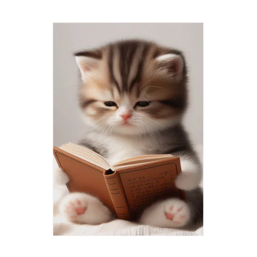読書する赤ちゃんネコのグッズ 吸着ポスター