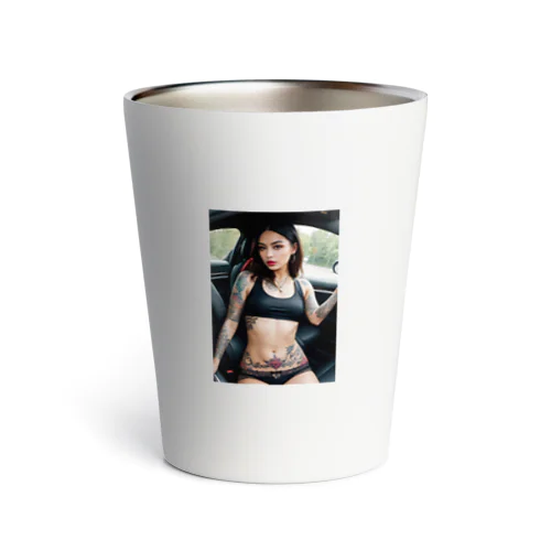 車にいるタトゥー美女 Thermo Tumbler