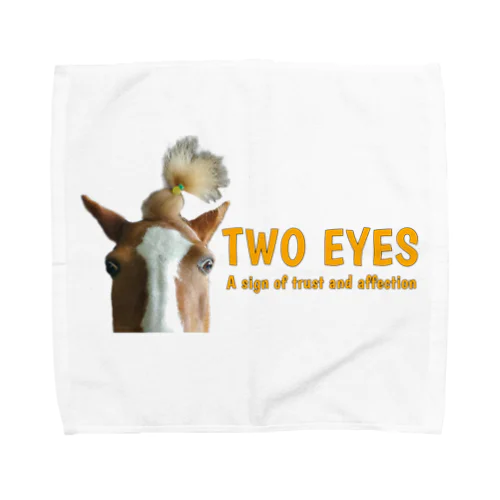 パインちゃんのTWO EYES Towel Handkerchief