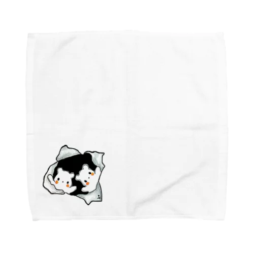 クンちゃんシロちゃん　破いちゃったよ💦 Towel Handkerchief