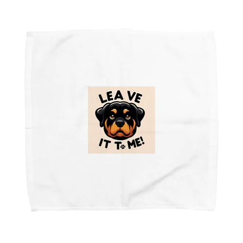 力強い表情を見せるロットワイラー🐾 Towel Handkerchief