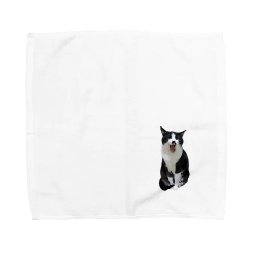 白黒猫のあくび Towel Handkerchief