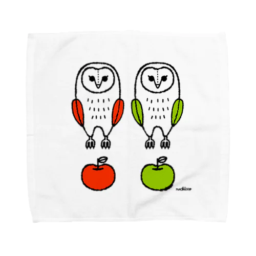 フクロウとリンゴ Towel Handkerchief