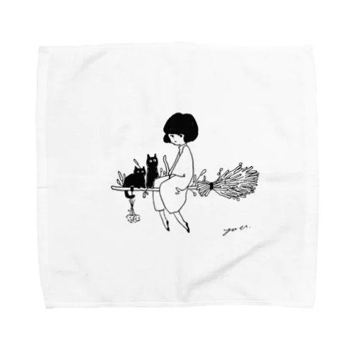 黒猫と藁ぼうき Towel Handkerchief