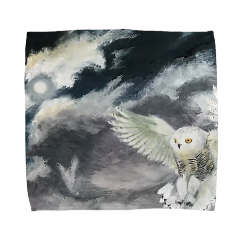 夜空に飛ぶ梟　-An owl flying in the night sky- タオルハンカチ