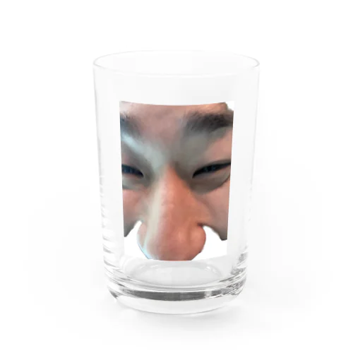 鼻男 Water Glass
