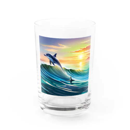夕暮れで飛ぶイルカ Water Glass