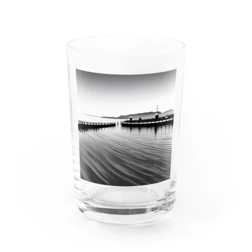 有名な観光スポットイメージ画像：チューリッヒ湖（スイス） Water Glass