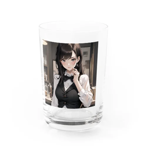 一流の女性バーテンダー Water Glass