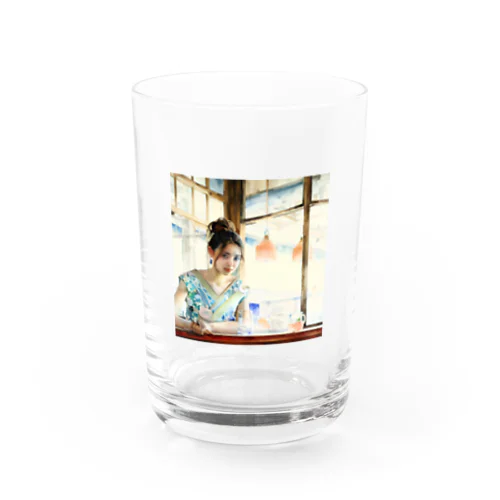 日本人女性カフェ Water Glass
