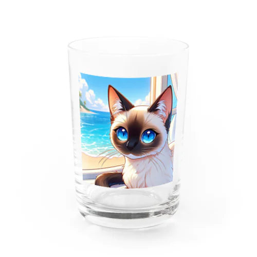 シャム猫のサファイヤ海に輝く Water Glass