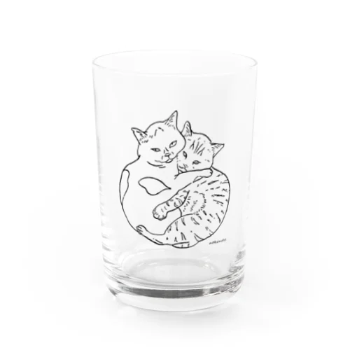 ねこが重なってギュッとしてるのは無条件で可愛いしかない団子のような図　クリアver. Water Glass