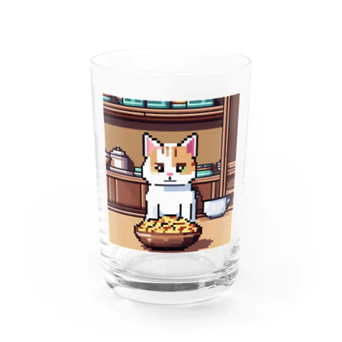 ご飯を待っている猫 Water Glass