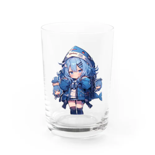 サメフードの美少女 Water Glass