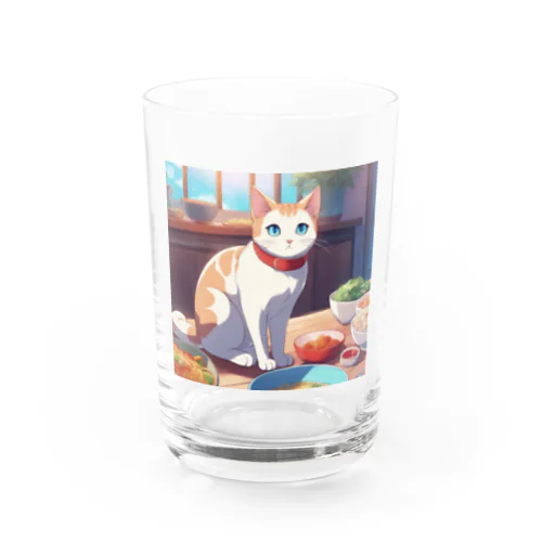 ご飯の前で座り込む仕草の猫 Water Glass