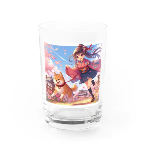 桜の中を犬と走る女の子 Water Glass