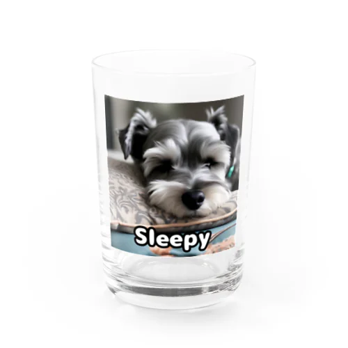 眠そうなミニチュア・シュナウザー Water Glass