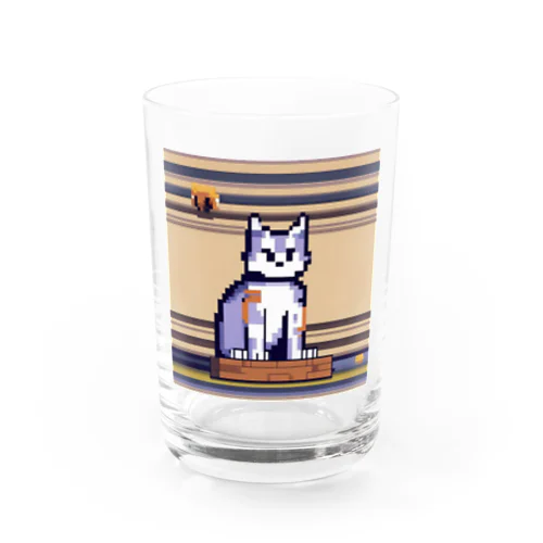 袖口から手を出している猫 Water Glass