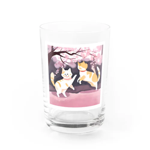 桜で遊ぶ犬と猫 Water Glass