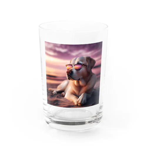 サングラスをかけた、かわいい犬 Marsa 106 Water Glass