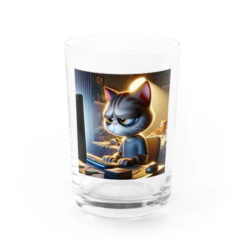 仕事中のかわいい猫 Water Glass