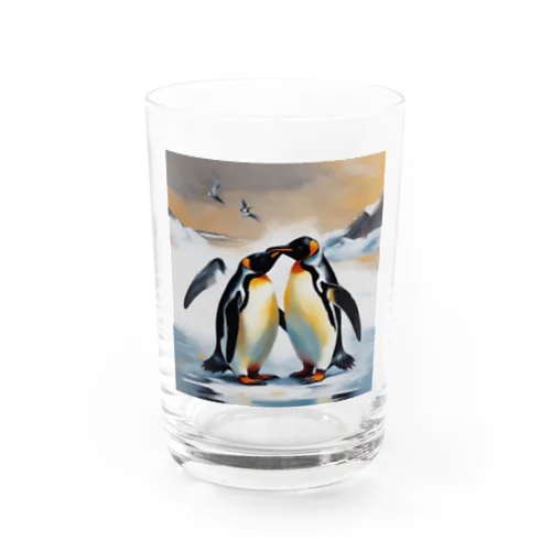 恋の相手に必死に求愛しているペンギン Water Glass