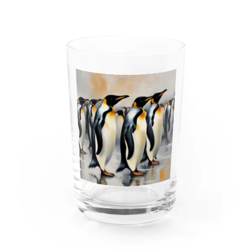 仲間のために自分を奮起するペンギン Water Glass