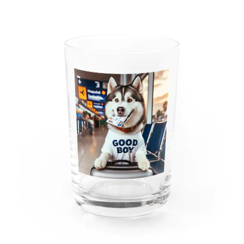 搭乗口を目指すGOOD BOY Water Glass