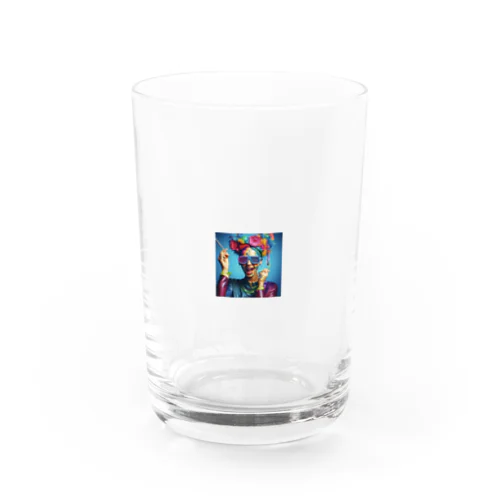 ダンスミュージックの世界へようこそ！ Water Glass