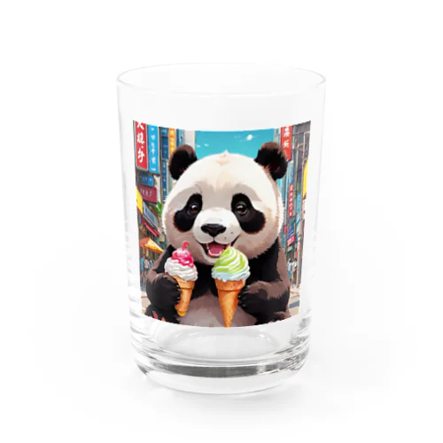 アイスクリームをもらって嬉しいパンダ Water Glass