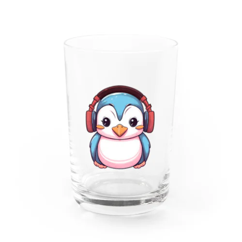 赤いヘッドホンを付けているペンギン Water Glass