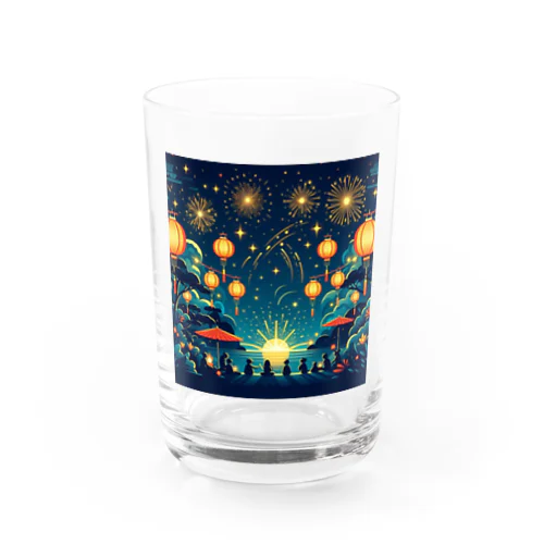 夏祭り、提灯が灯る下で花火をみている Water Glass