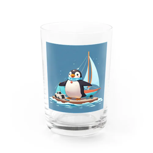 おもちゃのヨットでかわいいペンギンに出会おう Water Glass