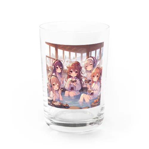 温泉を楽しむ女子 Water Glass