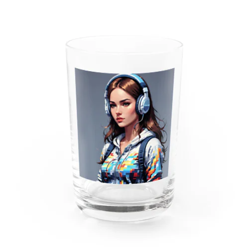 美女 Water Glass